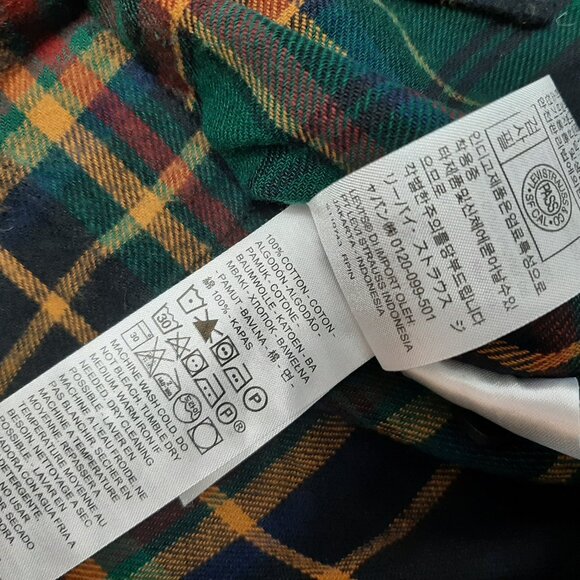 Levis Man's The Worker Relaxed Plaid Flannel Cotton Shirt - Picture 7 of 7